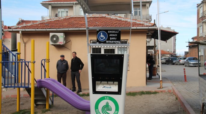 Kırılan Akülü Engelli Aracı Şarj İstasyonu Tamir Edildi