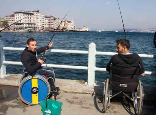 İstanbullu Engelliler Balık Tutma Şenliği'nde Buluşuyor